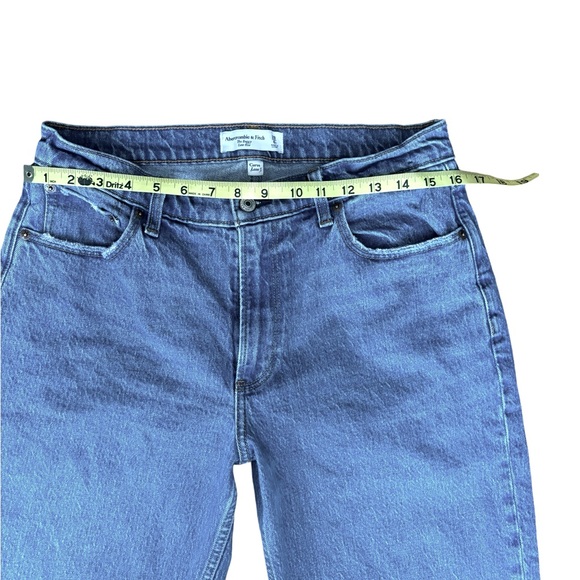 Abercrombie & Fitch - The Baggy Low Rise - Curve Love - Size 28/6R - Medium Wash - Picture 9 of 12